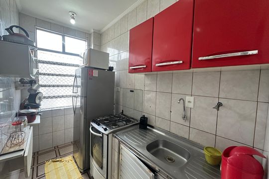 Cozinha de apartamento para alugar com 1 quarto, 40m² em Itararé, São Vicente
