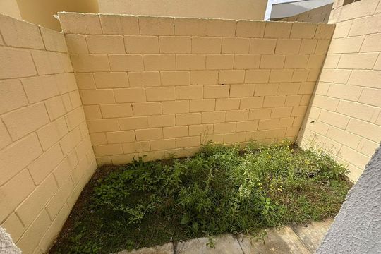 Área externa de casa para alugar com 2 quartos, 55m² em Chácara Ondas Verdes, Cotia