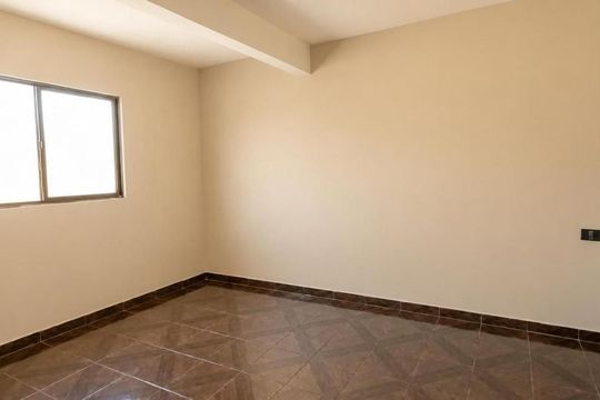 Casa à venda com 4 quartos, 300m² em Vila Constança, São Paulo