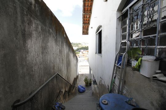 Corredor de casa à venda com 3 quartos, 205m² em Parque Pedro Ii, Belo Horizonte