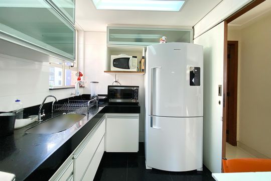 Apartamento à venda com 3 quartos, 130m² em Buritis, Belo Horizonte