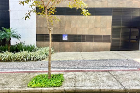 Apartamento à venda com 2 quartos, 65m² em Santo Agostinho, Belo Horizonte