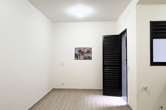 Quarto de kitnet/studio à venda com 1 quarto, 29m² em Piqueri, São Paulo