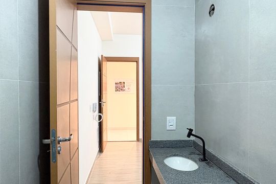 Banheiro de kitnet/studio à venda com 1 quarto, 29m² em Piqueri, São Paulo