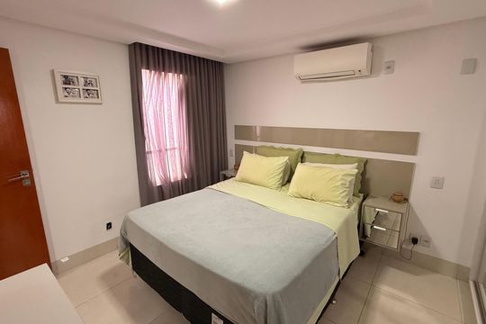 Suíte de apartamento à venda com 3 quartos, 98m² em Setor Bueno, Goiânia