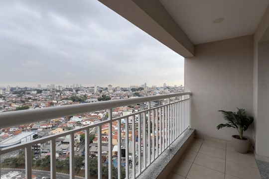 Varanda de kitnet/studio para alugar com 1 quarto, 38m² em Centro, Guarulhos