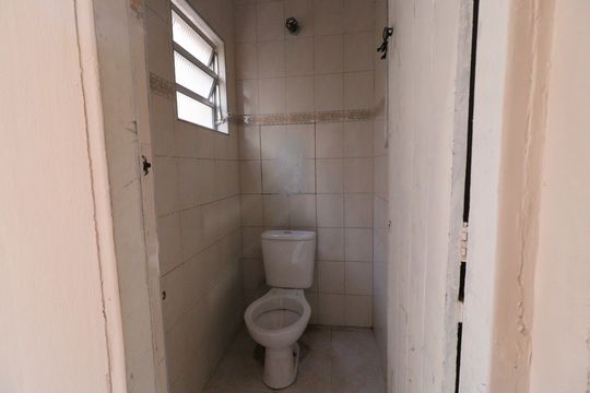 Área de Serviço - Lavabo de casa para alugar com 2 quartos, 124m² em Jardim Sonia (zona Sul), São Paulo