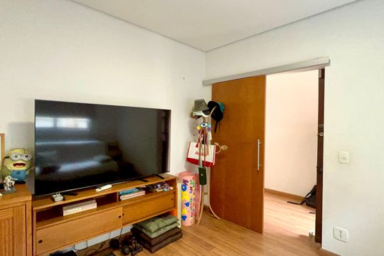 Sala de casa à venda com 3 quartos, 100m² em Pinheiros, São Paulo