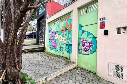 Fachada BFSH-1373 de casa à venda com 3 quartos, 100m² em Pinheiros, São Paulo