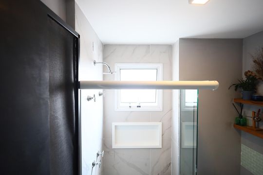 Banheiro 2 de apartamento à venda com 2 quartos, 58m² em Jaguaribe, Osasco