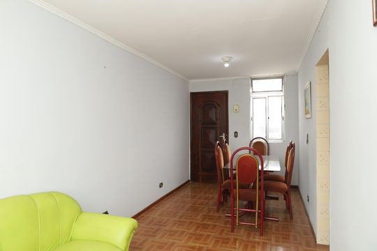 Sala de apartamento para alugar com 2 quartos, 56m² em Itaquera, São Paulo