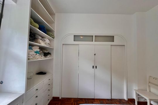 Quarto 1 de apartamento para alugar com 2 quartos, 60m² em Ipanema, Rio de Janeiro