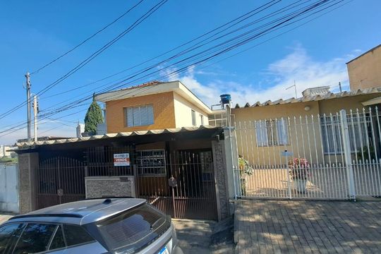 Fachada de casa à venda com 4 quartos, 200m² em Freguesia do Ó, São Paulo