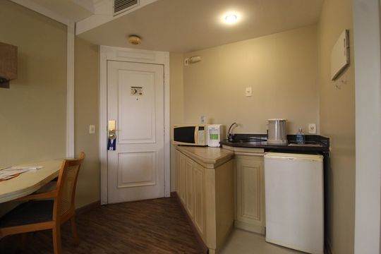 Sala/Cozinha de kitnet/studio para alugar com 1 quarto, 30m² em Vila Olímpia, São Paulo