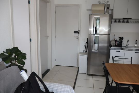 Sala de apartamento para alugar com 2 quartos, 35m² em Fazenda da Juta, São Paulo