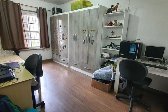 Quarto de casa à venda com 3 quartos, 72m² em Niterói, Canoas