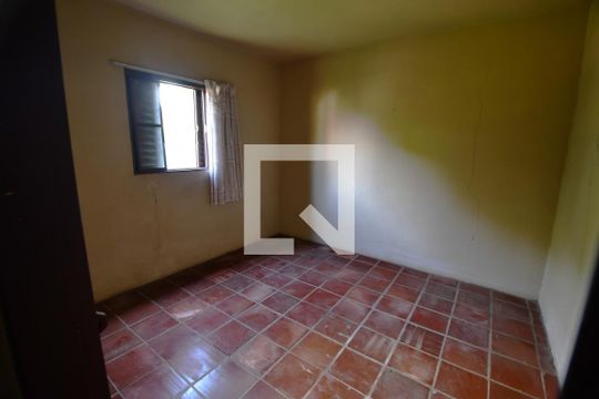 Casa à venda com 3 quartos, 1100m² em Recanto dos Dourados, Campinas