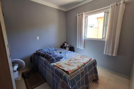 Quarto de casa de condomínio à venda com 2 quartos, 156m² em Lenheiro, Valinhos