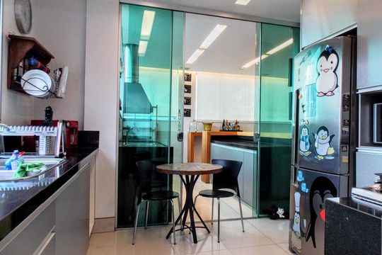 Cozinha de apartamento à venda com 4 quartos, 255m² em Buritis, Belo Horizonte