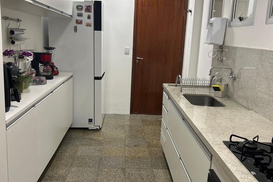 Cozinha de apartamento à venda com 3 quartos, 115m² em Vila Polopoli, São Paulo