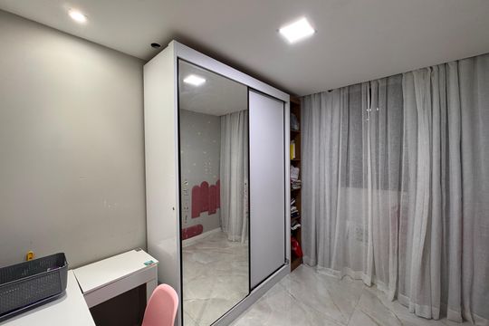 Quarto de apartamento à venda com 2 quartos, 58m² em Recreio dos Bandeirantes, Rio de Janeiro