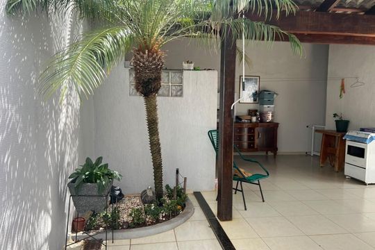 Área Externa de casa para alugar com 3 quartos, 195m² em Pacaembu, Uberlândia