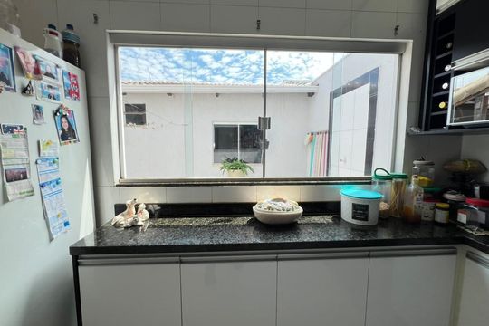 Cozinha de casa para alugar com 3 quartos, 195m² em Pacaembu, Uberlândia