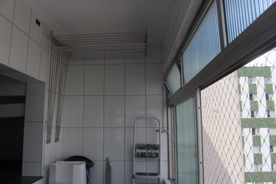 Área de Serviço de apartamento para alugar com 3 quartos, 108m² em Santo Antônio, São Caetano do Sul