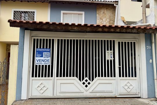 Fachada  de casa à venda com 4 quartos, 177m² em Vila Rosalia, Guarulhos