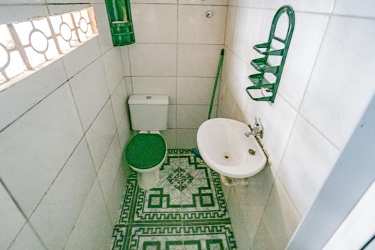 Banheiro de casa para alugar com 1 quarto, 30m² em Jardim Climax, São Paulo