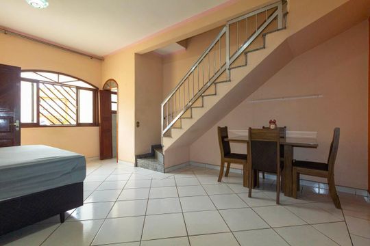 Sala de casa para alugar com 3 quartos, 100m² em Vila Rio Branco, São Paulo