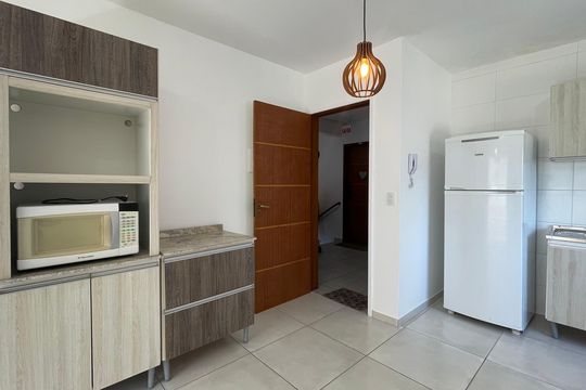 Cozinha de apartamento para alugar com 2 quartos, 63m² em Areias, São José