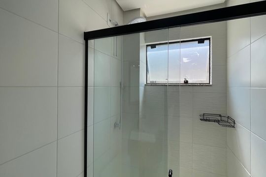 Banheiro Social de apartamento para alugar com 2 quartos, 63m² em Areias, São José
