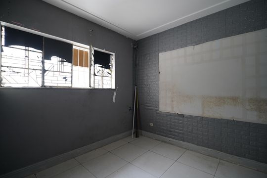 Sala de casa à venda com 3 quartos, 200m² em Morro dos Ingleses, São Paulo