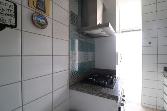 Cozinha de apartamento para alugar com 2 quartos, 60m² em Santa Mônica, Uberlândia