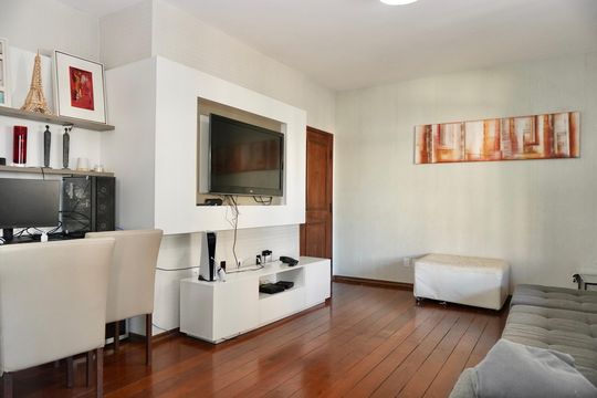 Sala  de apartamento à venda com 4 quartos, 180m² em Sion, Belo Horizonte