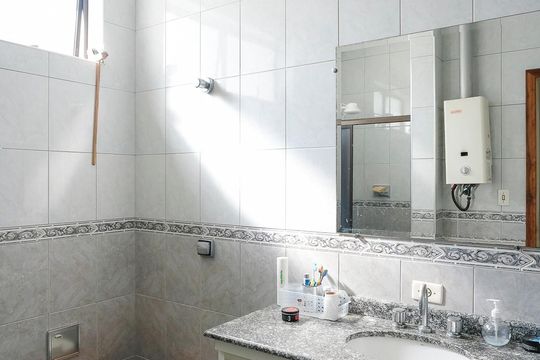 Banheiro de casa à venda com 3 quartos, 159m² em Osvaldo Cruz, São Caetano do Sul