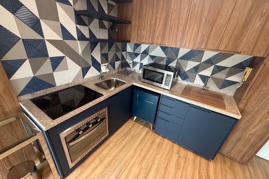 cozinha de apartamento para alugar com 1 quarto, 42m² em Funcionários, Belo Horizonte