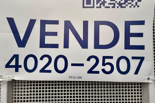 Placa de casa à venda com 2 quartos, 150m² em Vila Cordeiro, São Paulo