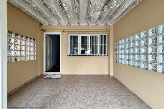 Garagem de casa à venda com 2 quartos, 150m² em Vila Cordeiro, São Paulo