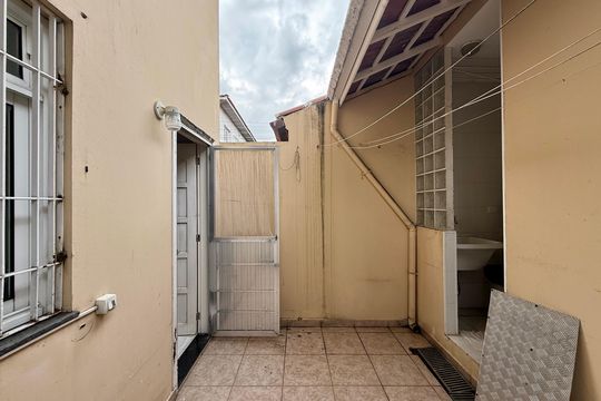 Quintal de casa à venda com 2 quartos, 150m² em Vila Cordeiro, São Paulo