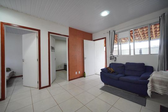 Sala  de casa de condomínio para alugar com 2 quartos, 59m² em Forquilhas, São José