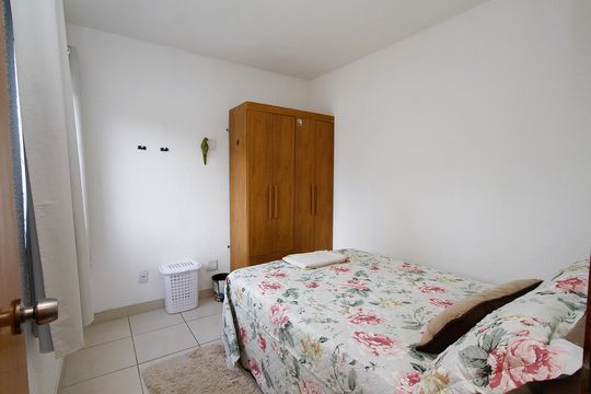 Quarto  de kitnet/studio para alugar com 1 quarto, 30m² em João Pinheiro, Belo Horizonte
