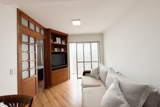 Apartamento à venda com 2 quartos, 63m² em Jardim Mariliza, São Paulo