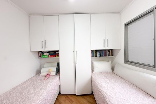 Quarto de apartamento à venda com 2 quartos, 63m² em Jardim Mariliza, São Paulo