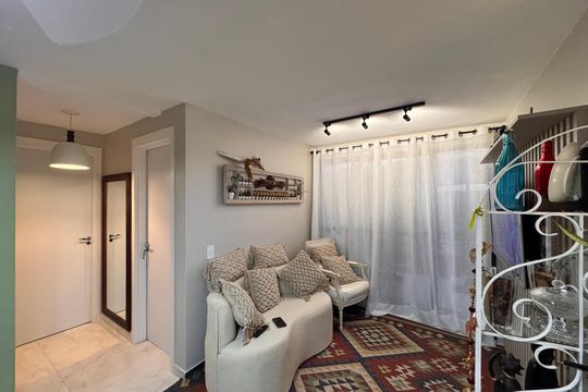 Sala de apartamento à venda com 2 quartos, 66m² em Recreio dos Bandeirantes, Rio de Janeiro