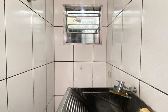 Área de Serviço de casa para alugar com 2 quartos, 125m² em Baronesa, Osasco