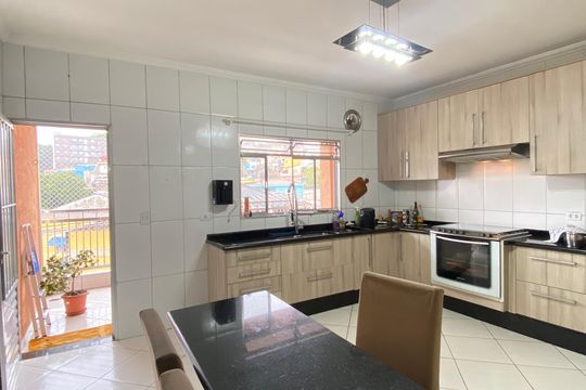 Cozinha de casa para alugar com 2 quartos, 125m² em Baronesa, Osasco