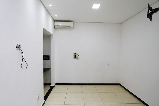 Quarto Suíte de casa de condomínio para alugar com 1 quarto, 35m² em Alto Caiçaras, Belo Horizonte