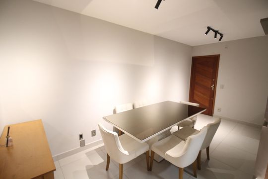 Sala de apartamento para alugar com 2 quartos, 67m² em Monte Castelo, Contagem